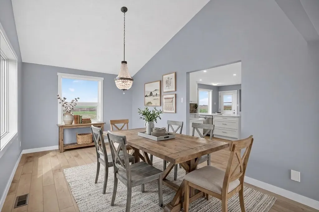 578099 83 Street E Rural Foothills County AB T1V 1R7