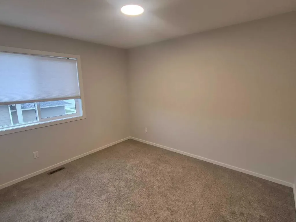 594 Aquitania Boulevard W Lethbridge AB T1J 5X4