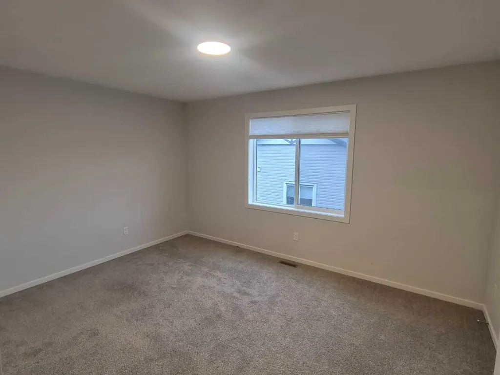 594 Aquitania Boulevard W Lethbridge AB T1J 5X4