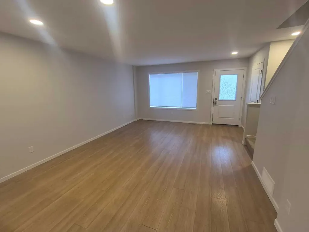 594 Aquitania Boulevard W Lethbridge AB T1J 5X4