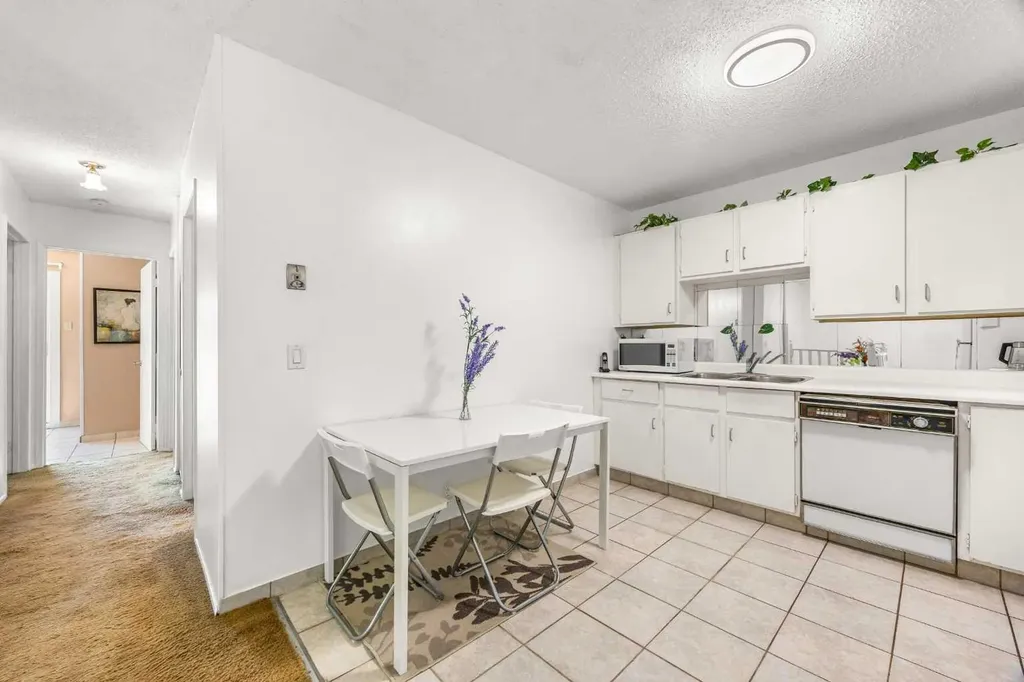 41 Castleglen Road NE Calgary AB T3J 1P2