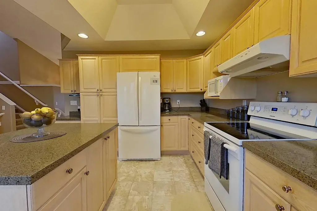 2904 45 Avenue Athabasca AB T9S 1N8