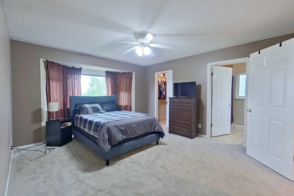 2904 45 Avenue Athabasca AB T9S 1N8
