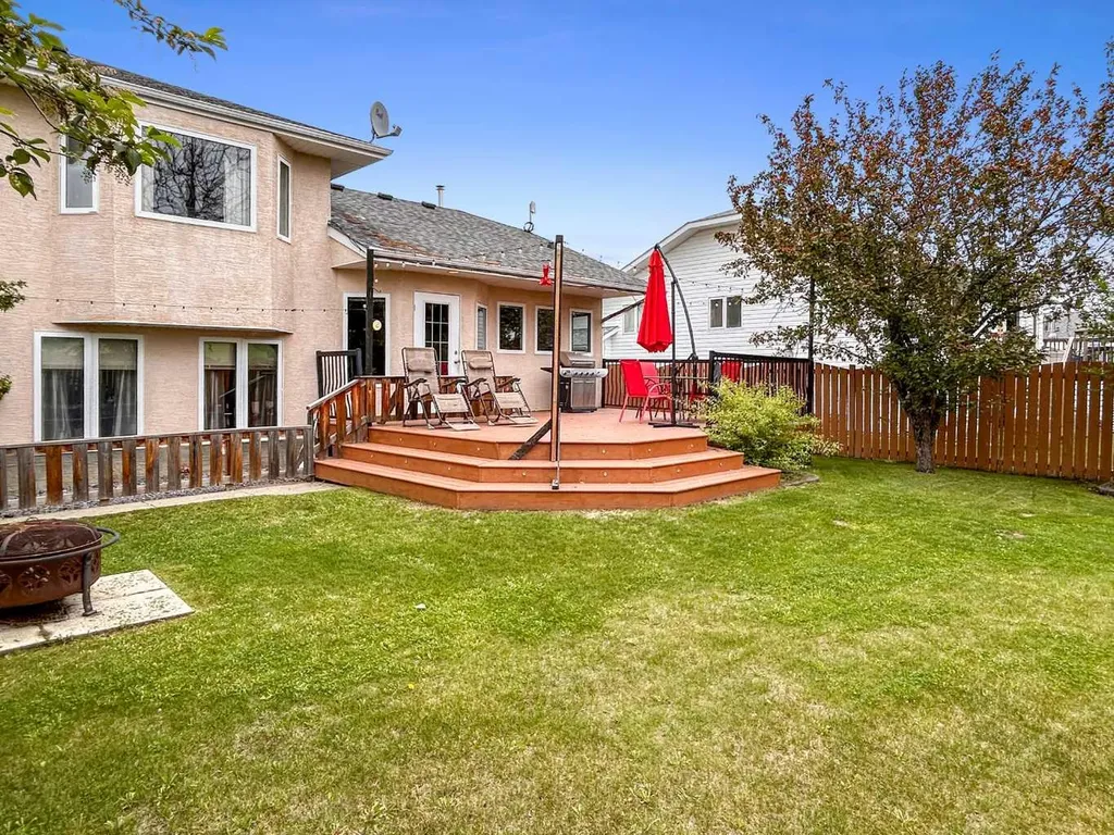 2904 45 Avenue Athabasca AB T9S 1N8