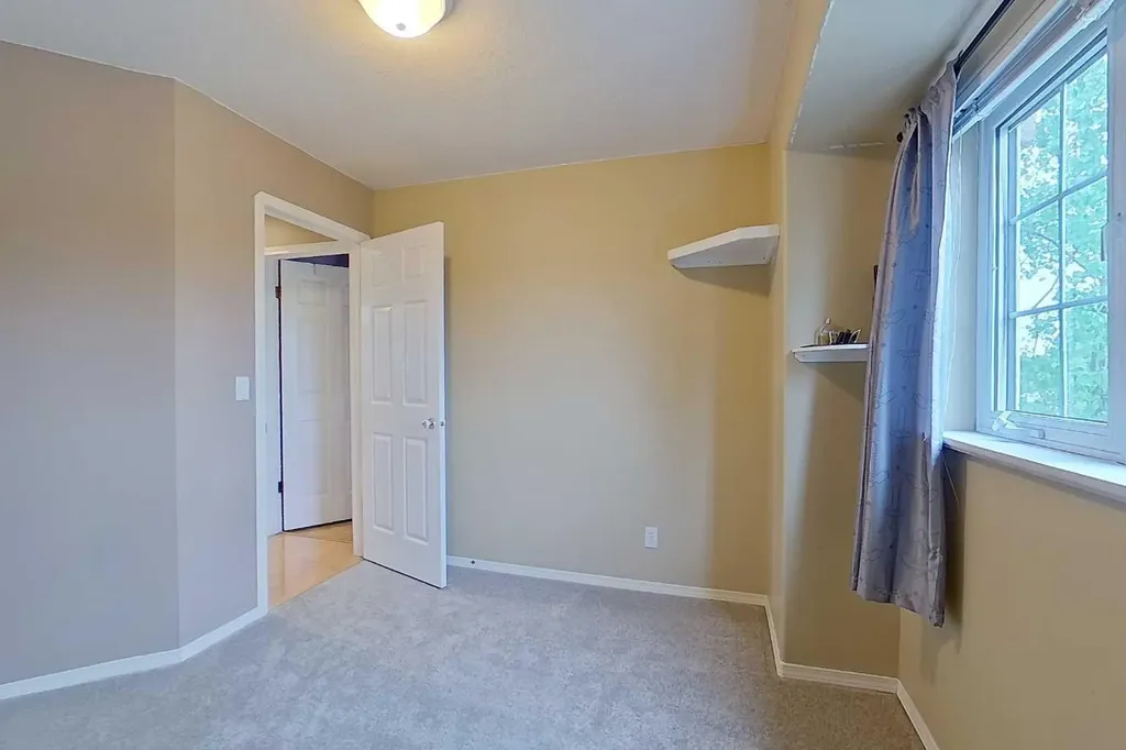 2904 45 Avenue Athabasca AB T9S 1N8