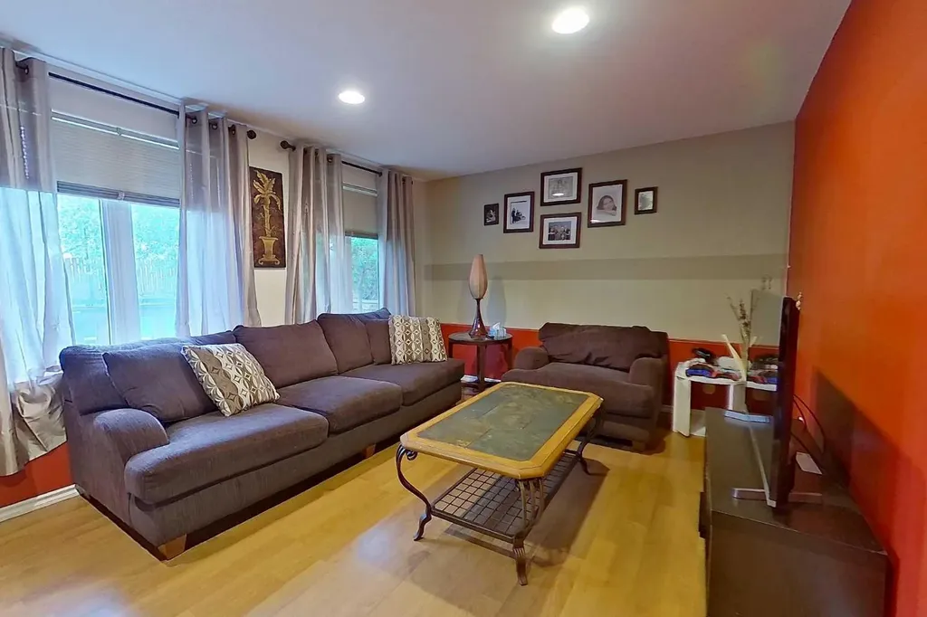 2904 45 Avenue Athabasca AB T9S 1N8