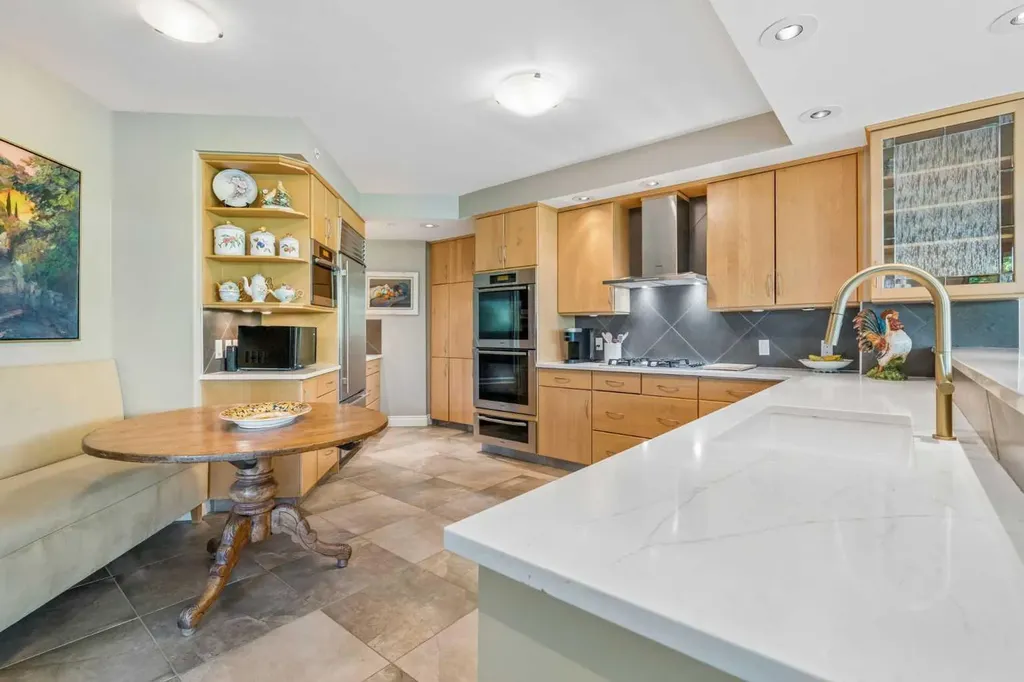 837 2 Avenue SW Calgary AB T2P 0E6