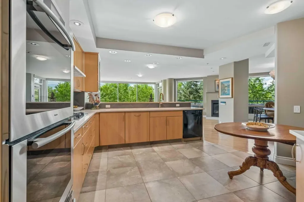 837 2 Avenue SW Calgary AB T2P 0E6