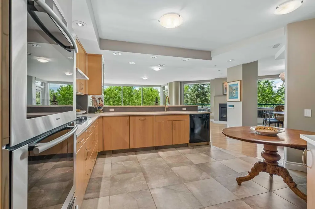 837 2 Avenue SW Calgary AB T2P 0E6