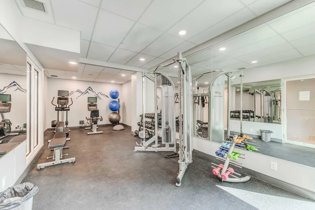 837 2 Avenue SW Calgary AB T2P 0E6