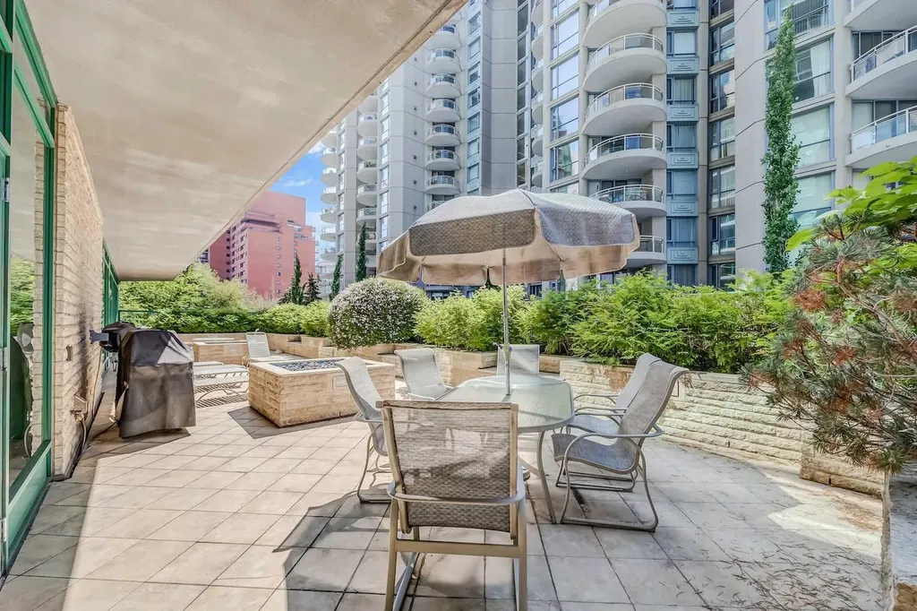 837 2 Avenue SW Calgary AB T2P 0E6