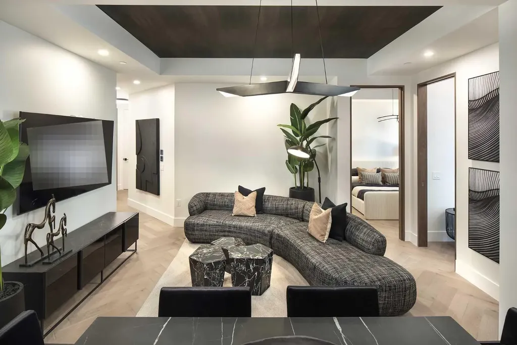 4180 Kovitz Avenue NW Calgary AB T3B 6V1
