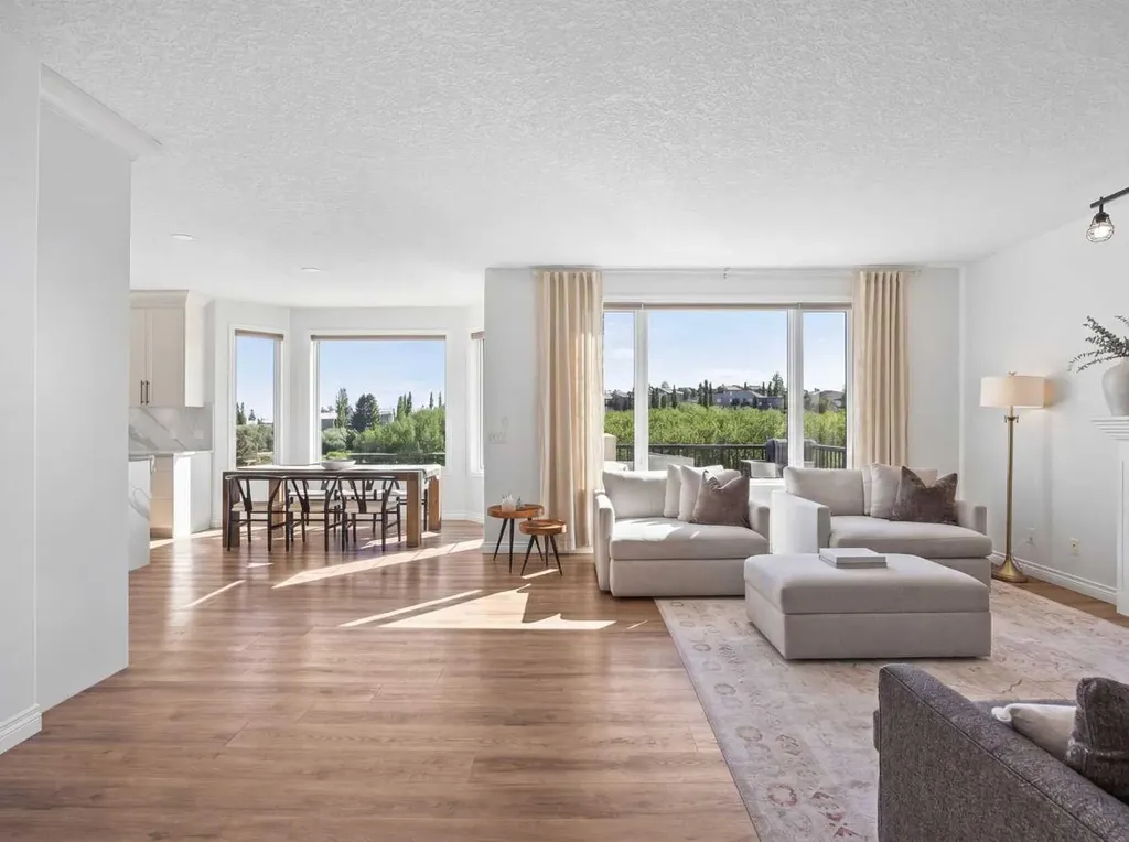 87 Royal Birch Point NW Calgary AB T3G 5P9
