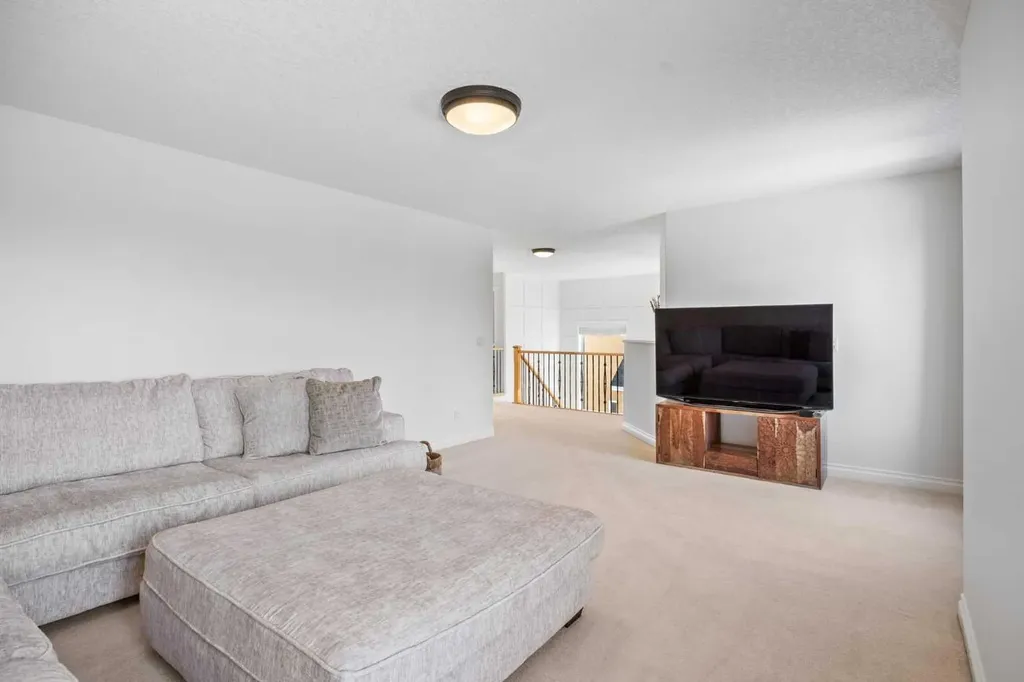 87 Royal Birch Point NW Calgary AB T3G 5P9