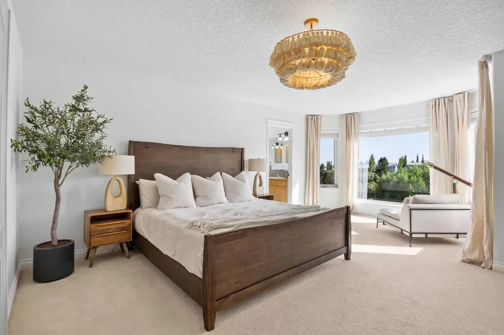 87 Royal Birch Point NW Calgary AB T3G 5P9