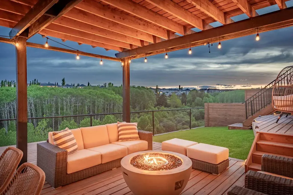 87 Royal Birch Point NW Calgary AB T3G 5P9