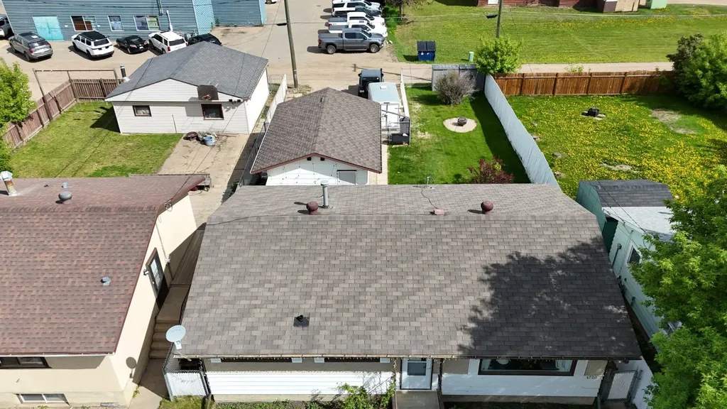 4720 52 Avenue High Prairie AB T0G 1E0