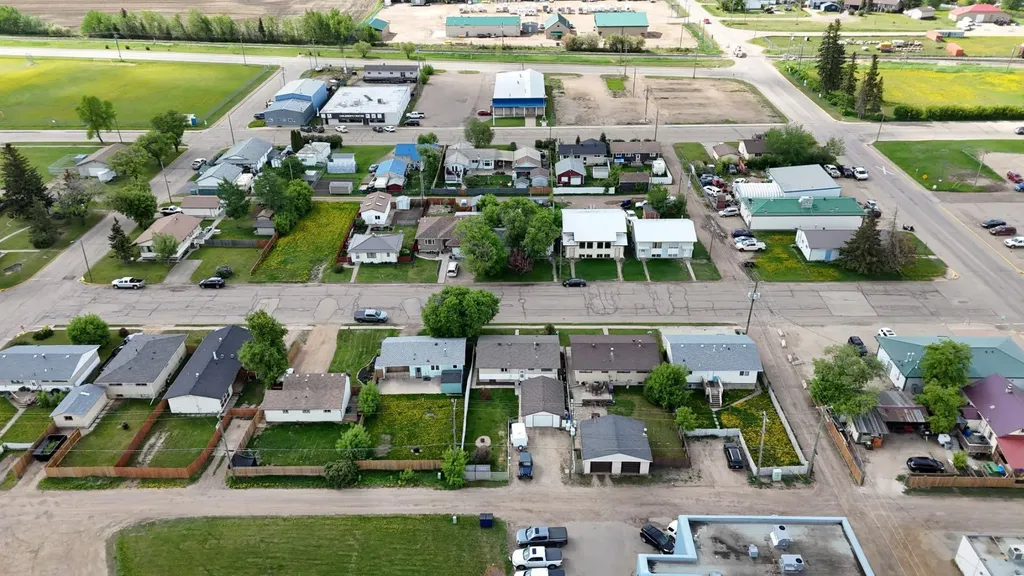 4720 52 Avenue High Prairie AB T0G 1E0