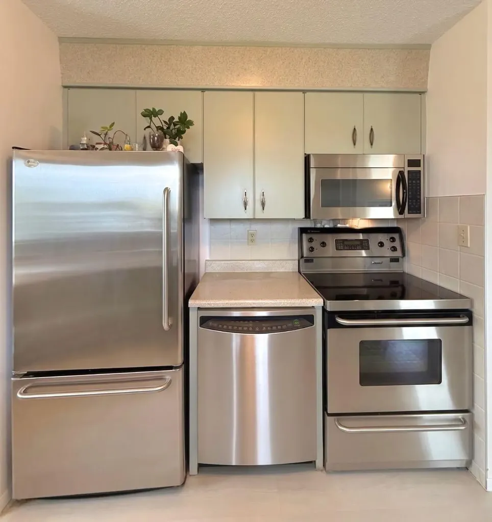 4720 52 Avenue High Prairie AB T0G 1E0