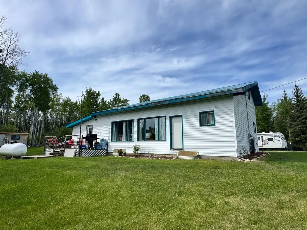 32 Range Road 60.25 Rural Clear Hills County AB T0H 1K0