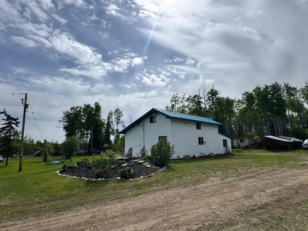 32 Range Road 60.25 Rural Clear Hills County AB T0H 1K0