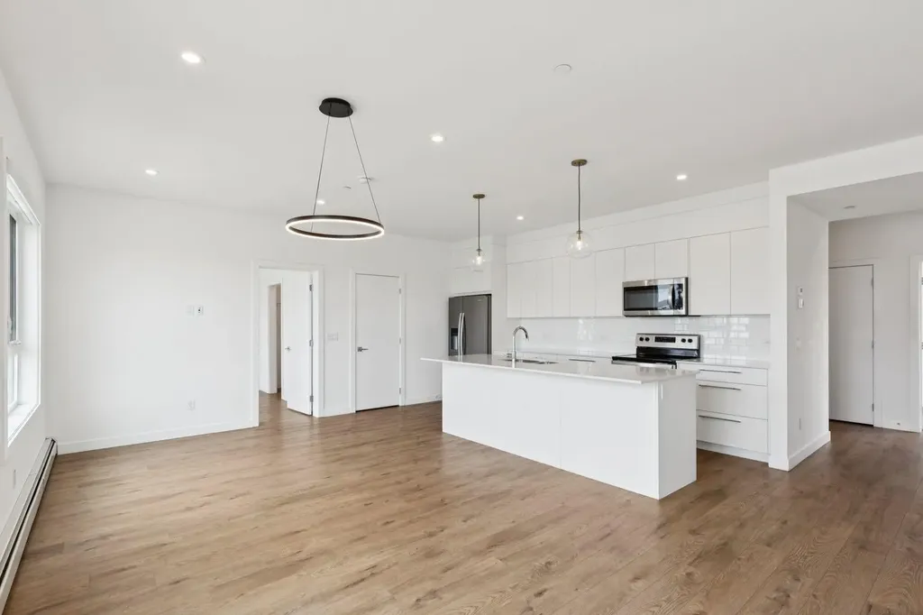 60 Skyview Ranch Road NE Calgary AB T3N 2J8