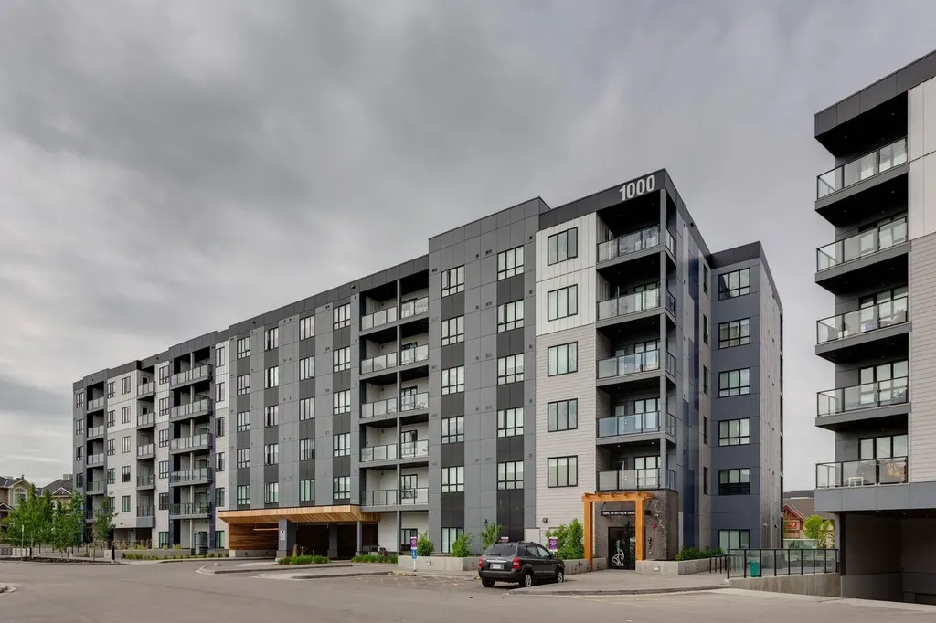 60 Skyview Ranch Road NE Calgary AB T3N 2J8