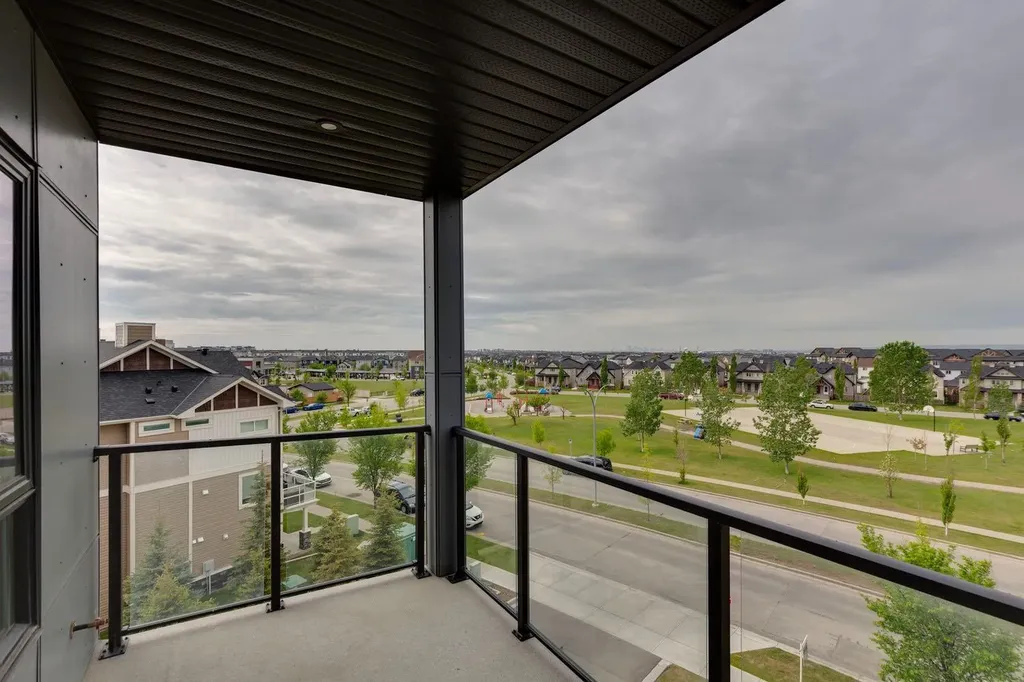 60 Skyview Ranch Road NE Calgary AB T3N 2J8