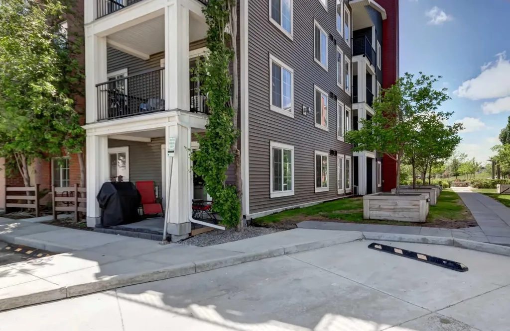 755 Copperpond Boulevard SE Calgary AB T2Z 4R2