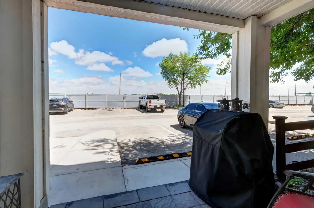 755 Copperpond Boulevard SE Calgary AB T2Z 4R2
