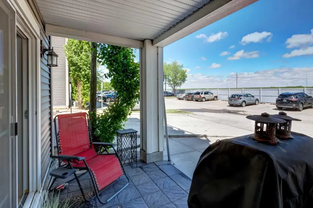 755 Copperpond Boulevard SE Calgary AB T2Z 4R2