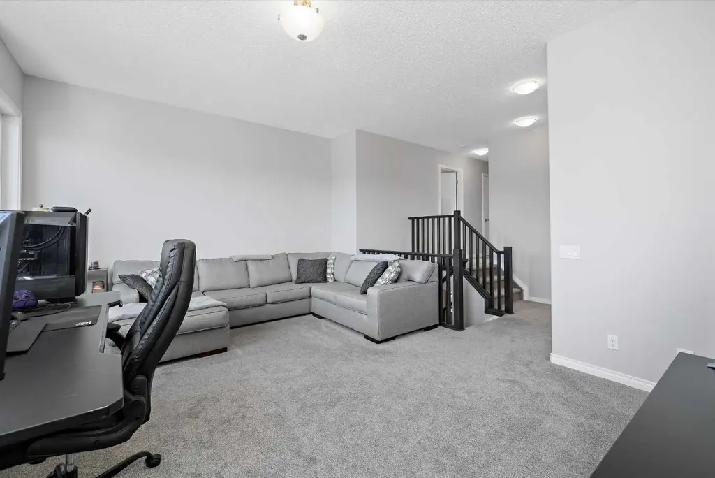 17312 126 Street Edmonton AB T5X 0J9