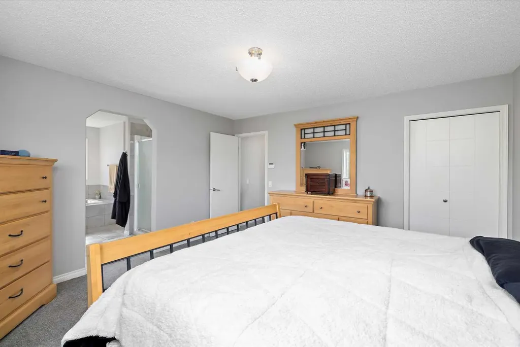 17312 126 Street Edmonton AB T5X 0J9