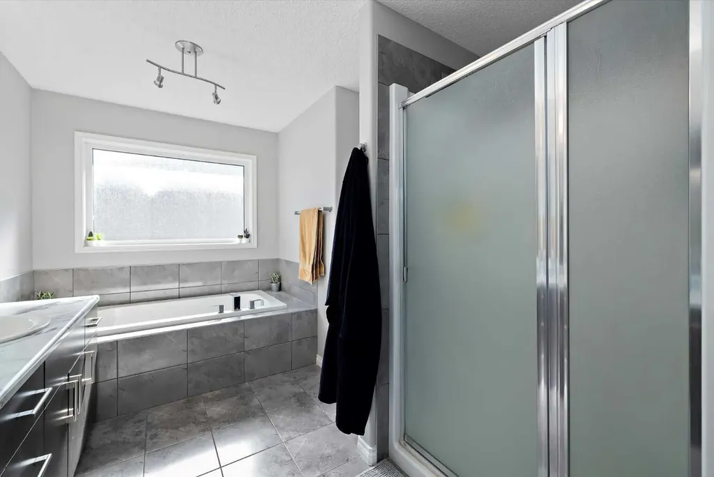 17312 126 Street Edmonton AB T5X 0J9