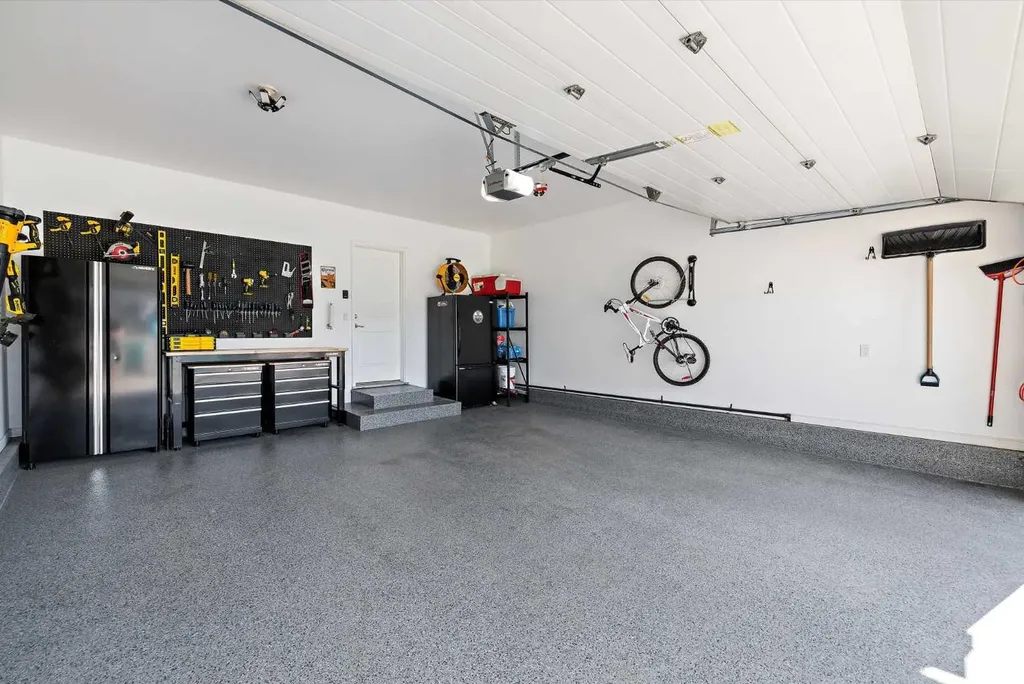 17312 126 Street Edmonton AB T5X 0J9