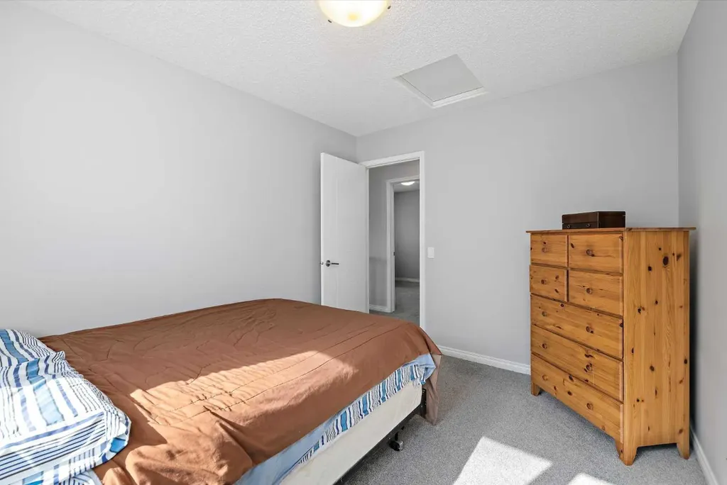 17312 126 Street Edmonton AB T5X 0J9