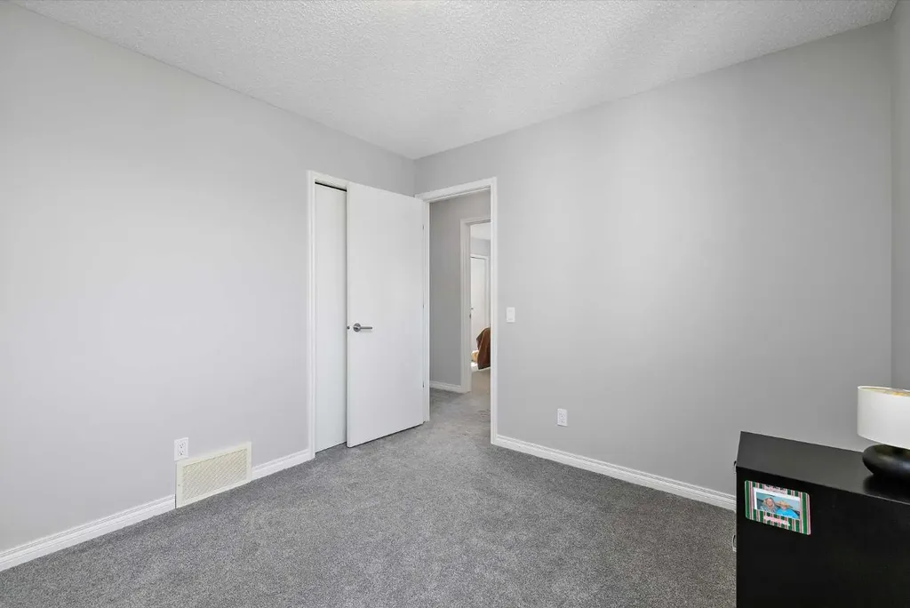17312 126 Street Edmonton AB T5X 0J9