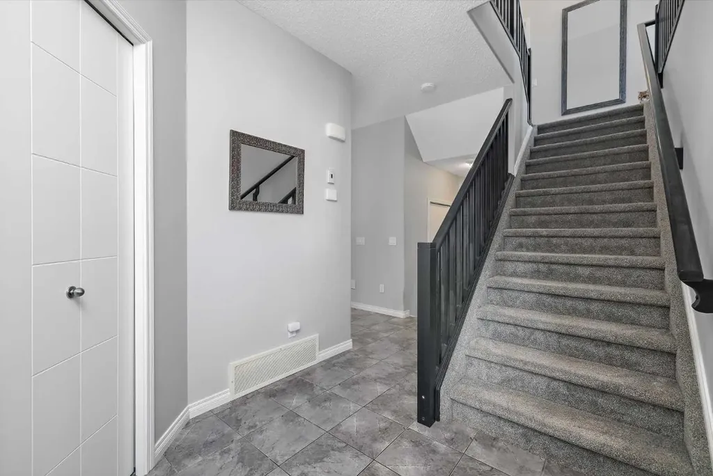 17312 126 Street Edmonton AB T5X 0J9
