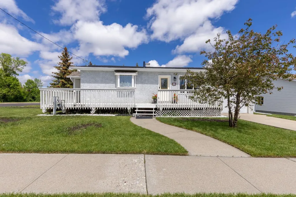 593 3 Avenue W Cardston AB T0K 0K0