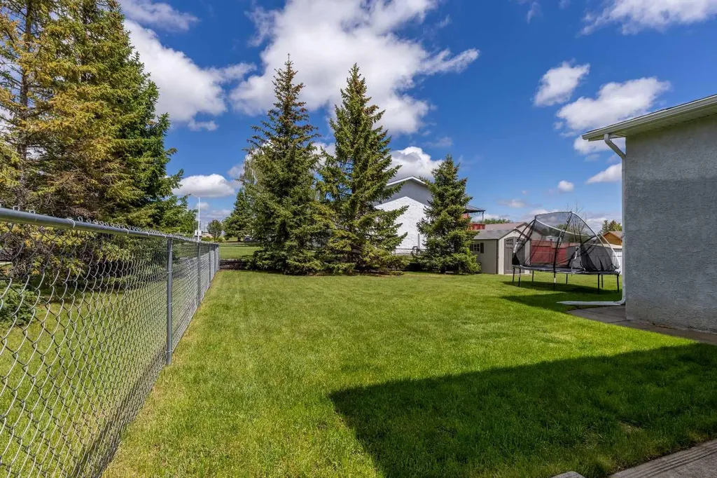 593 3 Avenue W Cardston AB T0K 0K0