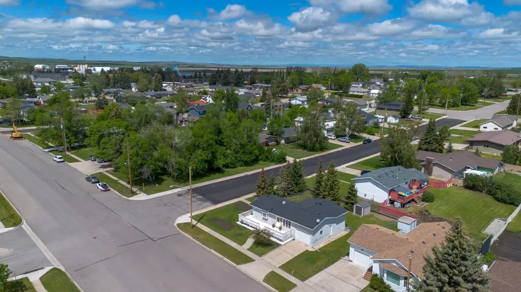 593 3 Avenue W Cardston AB T0K 0K0