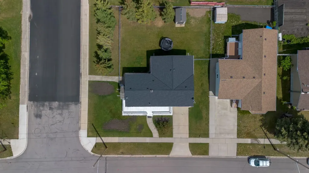 593 3 Avenue W Cardston AB T0K 0K0