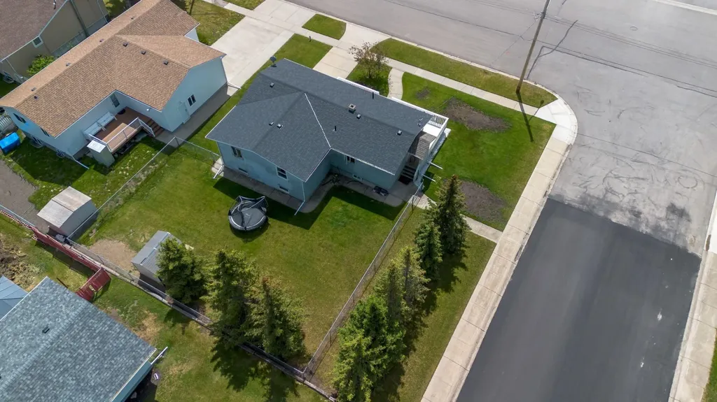 593 3 Avenue W Cardston AB T0K 0K0
