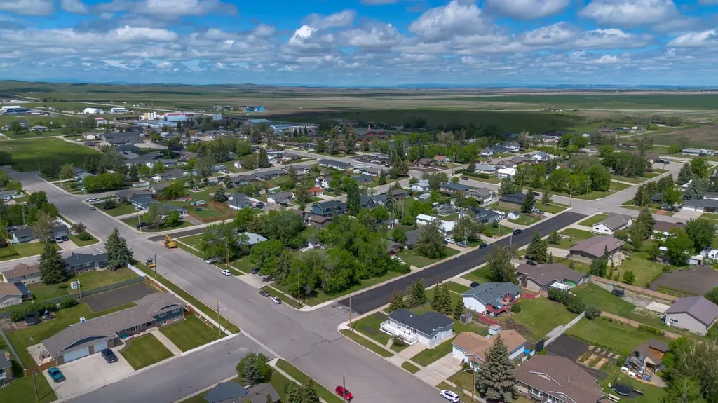 593 3 Avenue W Cardston AB T0K 0K0