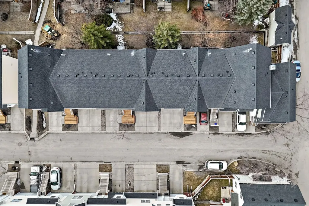 252 Prestwick Acres Lane SE Calgary AB T2Z 3Y2