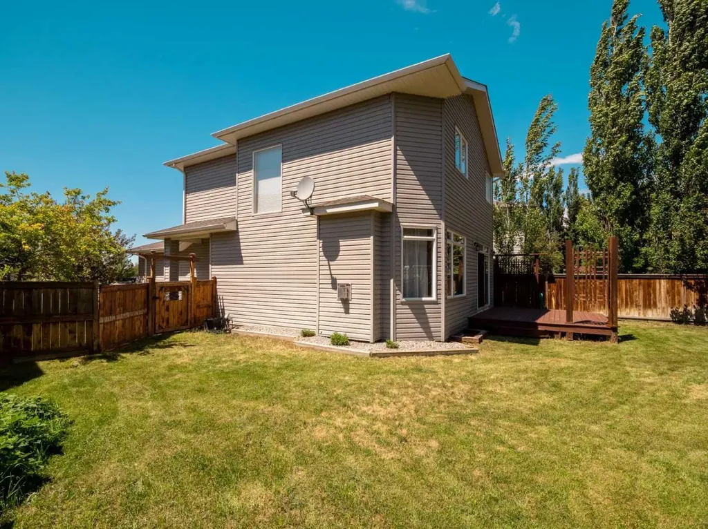 111 Fairmont Road S Lethbridge AB T1K 8C8