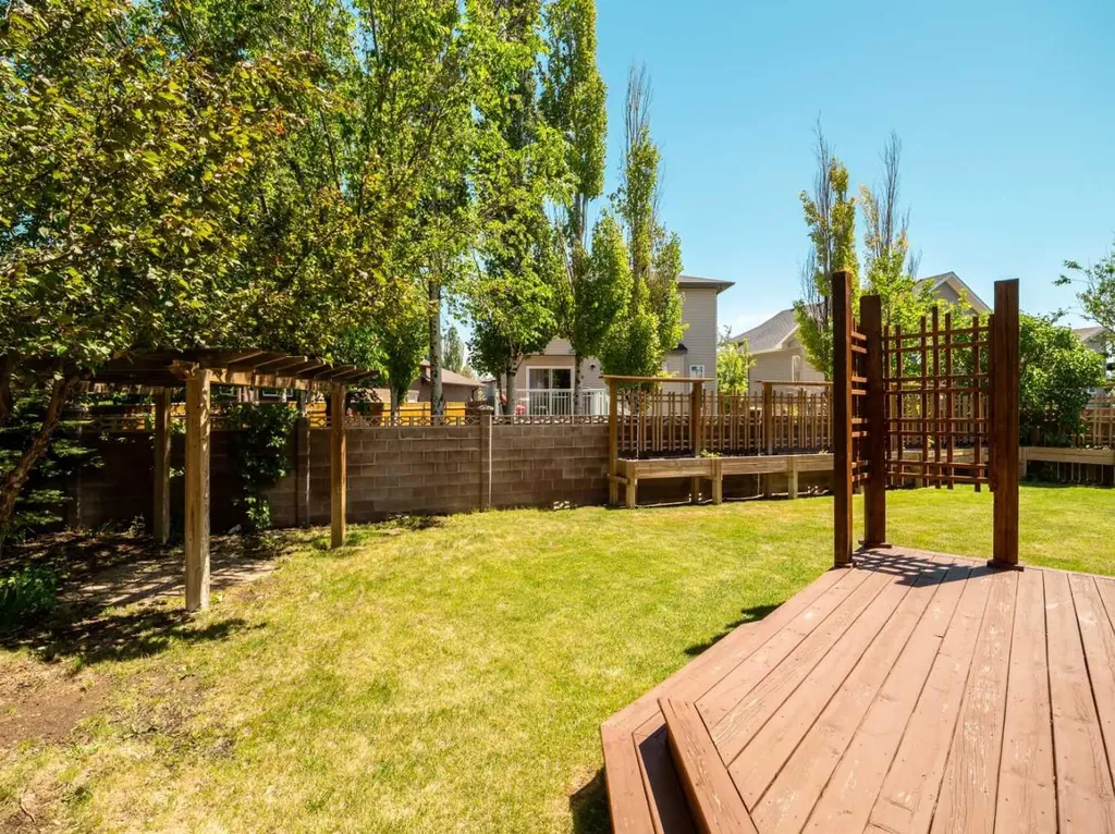 111 Fairmont Road S Lethbridge AB T1K 8C8