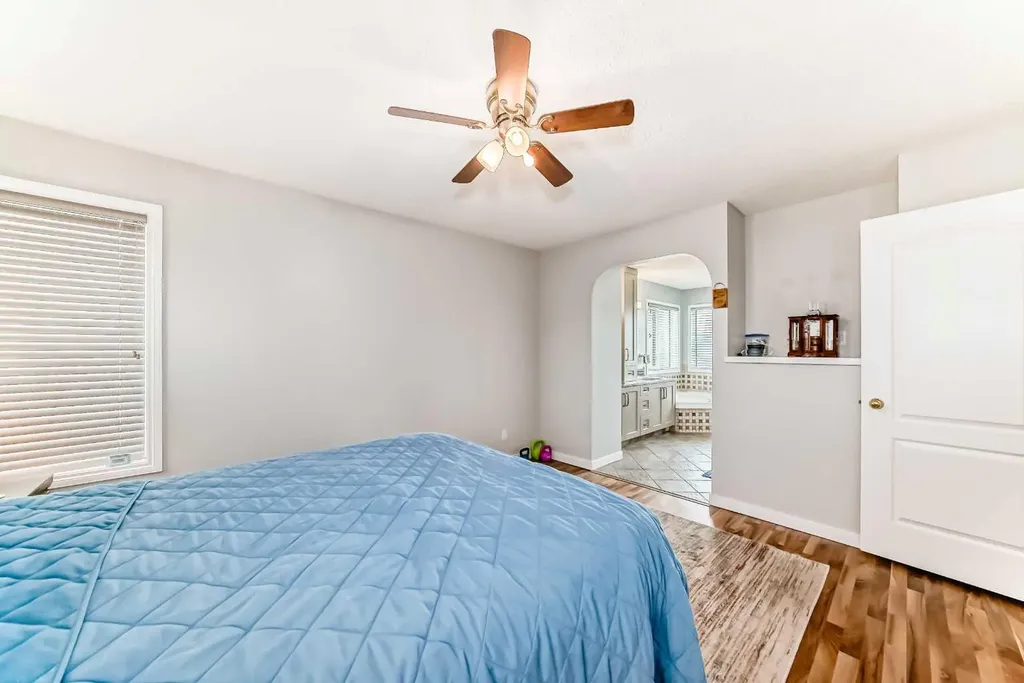 167 Fairways Close NW Airdrie AB T4B 2P4