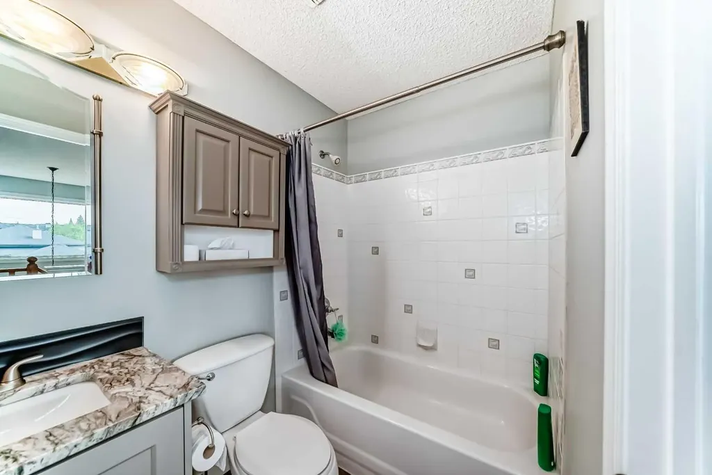 167 Fairways Close NW Airdrie AB T4B 2P4