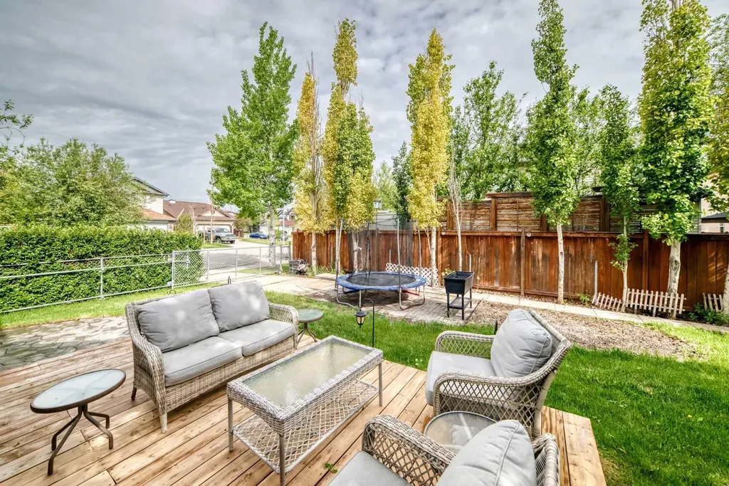 167 Fairways Close NW Airdrie AB T4B 2P4